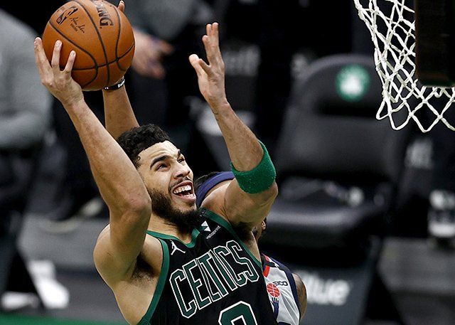 全明星赛关键时刻再迎强敌,拜仁慕尼黑战术微调,主帅态度——信心回归,球探报告显示潜力的简单介绍 全明星赛关键时刻再迎强敌,拜仁慕尼黑战术微调,主帅态度——信心回归,球探报告显示潜力的简单介绍